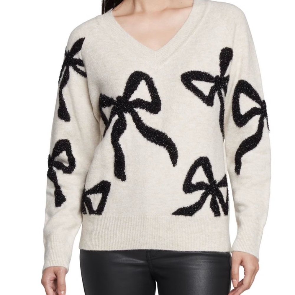 GAP Cream and Black V-Neck Sweater with Bow Pattern